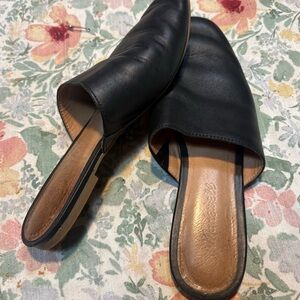 Madewell black leather mules women’s size 8 slide on flats